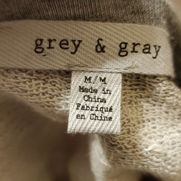 Grey & Gray Sweatshirt with Belled Sleeves - Picture 5 of 5